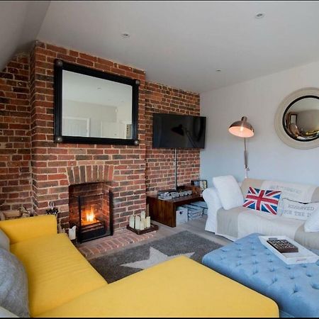 The Loft Midhurst Exterior photo